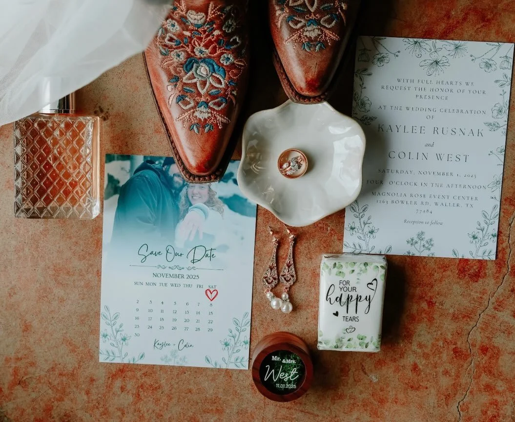 Everything fell perfectly into place for Kaylee &amp; Colin&rsquo;s big day. 

There&rsquo;s something so special about watching our couples surrounded by the people who love them most, all gathered to celebrate the beginning of a beautiful new chapt