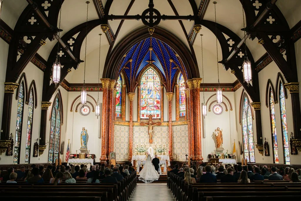 Ellie&Josh-WeddingHighlights-StMary'sUTAlumni-Austin,Texas-AprilMaeCreative-AustinWeddingPhotographer-124.jpg