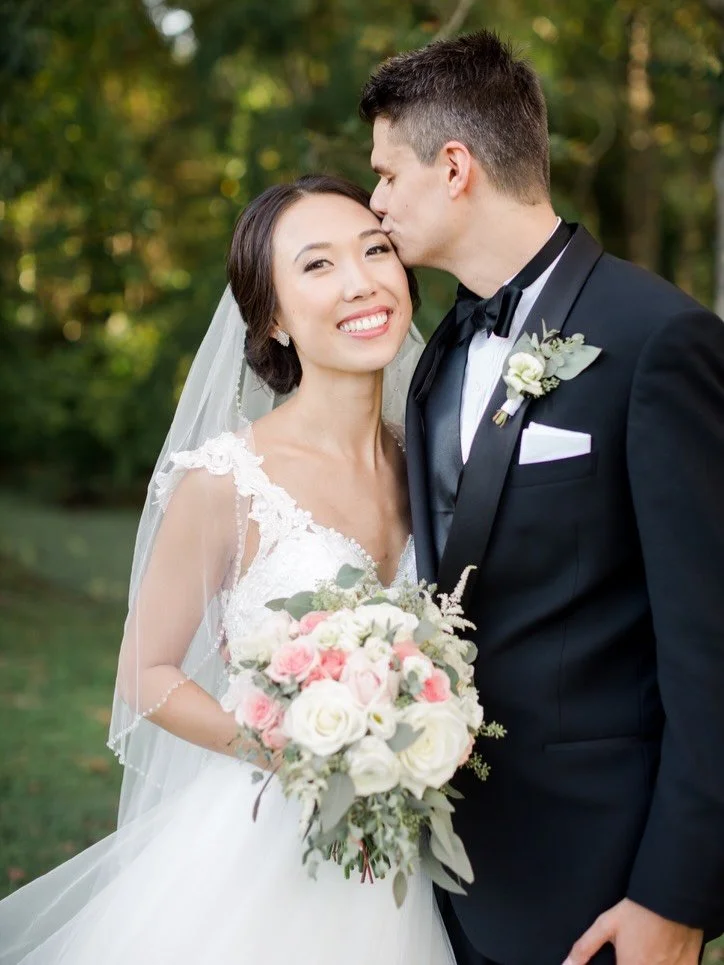 Soft, airy, and full of joy. ✨

There&rsquo;s something so classic about the light, and cool tones of Shanna &amp; Jonas&rsquo; day. They bring a sense of calm, effortless beauty, and quiet elegance to every moment. 

Sometimes the most beautiful mom