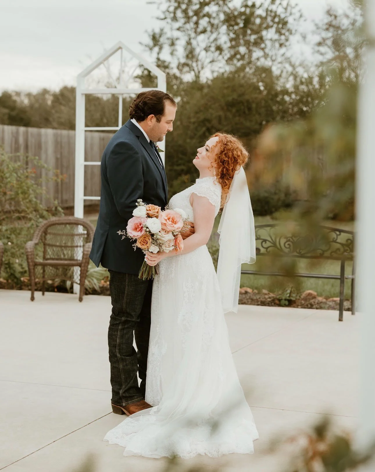 Sneaking in those little moments to remind each other, &ldquo;I&rsquo;m right here with you,&rdquo; is one of the sweetest parts of a wedding day. 

For Kaylee &amp; Colin, their exchange of personal notes before their first look was truly one of tho
