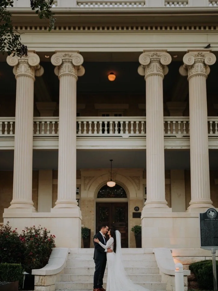We love the way our clients love each other&hellip; and we feel honored to witness little moments throughout your day. 

The little touches that Lily &amp; Cisco shared &hellip; the smiles, the way they held each other close&mdash;those are the momen