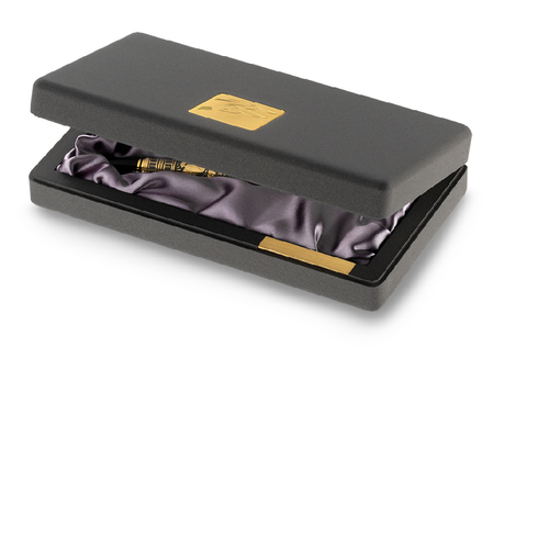 Pelikan Toledo M700 18ct Gold Collection — The Lifestyle | Curated