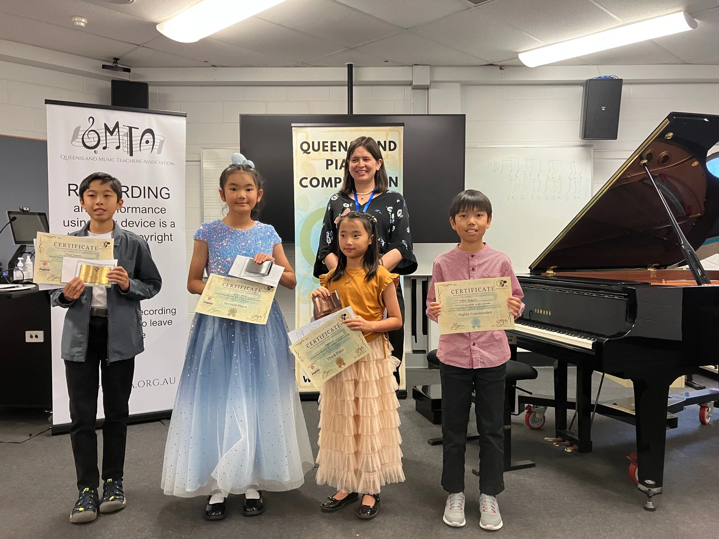 03 - Intermediate : 14 years and under