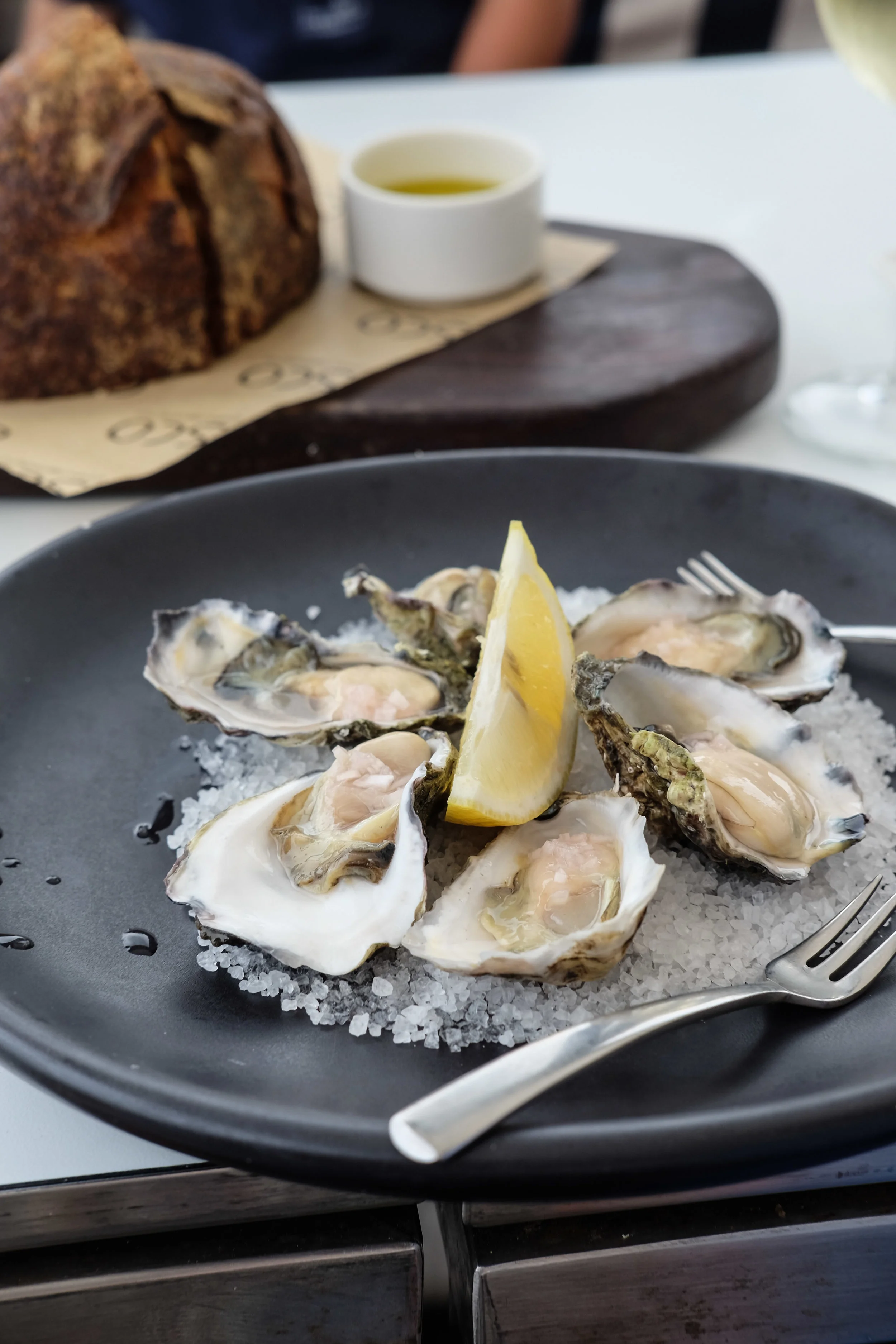 Chiosco by Ormeggio A big theme of this guide, it’s that time again - food. For a particularly spectacular seafood meal, head to Chiosco by Ormerggio for some of the best Italian fare around. Home made pasta that rivals the best in Italy is what we’re talking about here - with changing daily specials. An excellent children’s menu caters for the little ones, and for the adults try the incredible Calamari, served the best way possible, fried in a light crust with aioli on the side. Also try the local Sydney oysters if you’re feeling indulgent, washed down with a lovely glass of Australian sauvignon blanc/pinot grigio - not a bad way to end a Sydney day out!