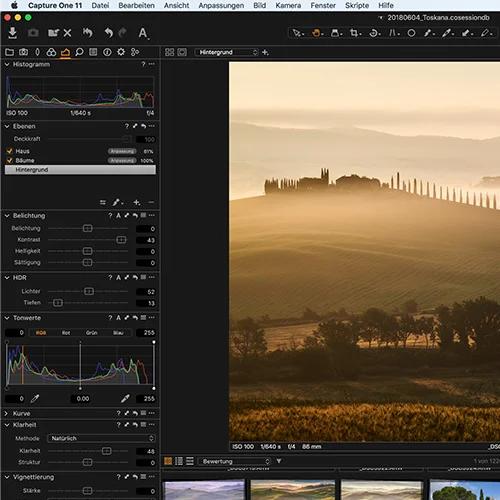9. Bildbearbeitung Dazu kann man ein eigenes Kapitel schreiben. Ich fotografiere ausschliesslich im RAW Format. Je nach Situation verwende ich Capture One, Lightroom oder auch DXO LAB zur Bildentwicklung. Dabei korrigiere ich meist Ausschnitt, Ausrichtung, Weissabgleich, Verzerrungen, Höhen und Tiefen bevor ich das Bild noch in Photoshop fertig optimiere. 