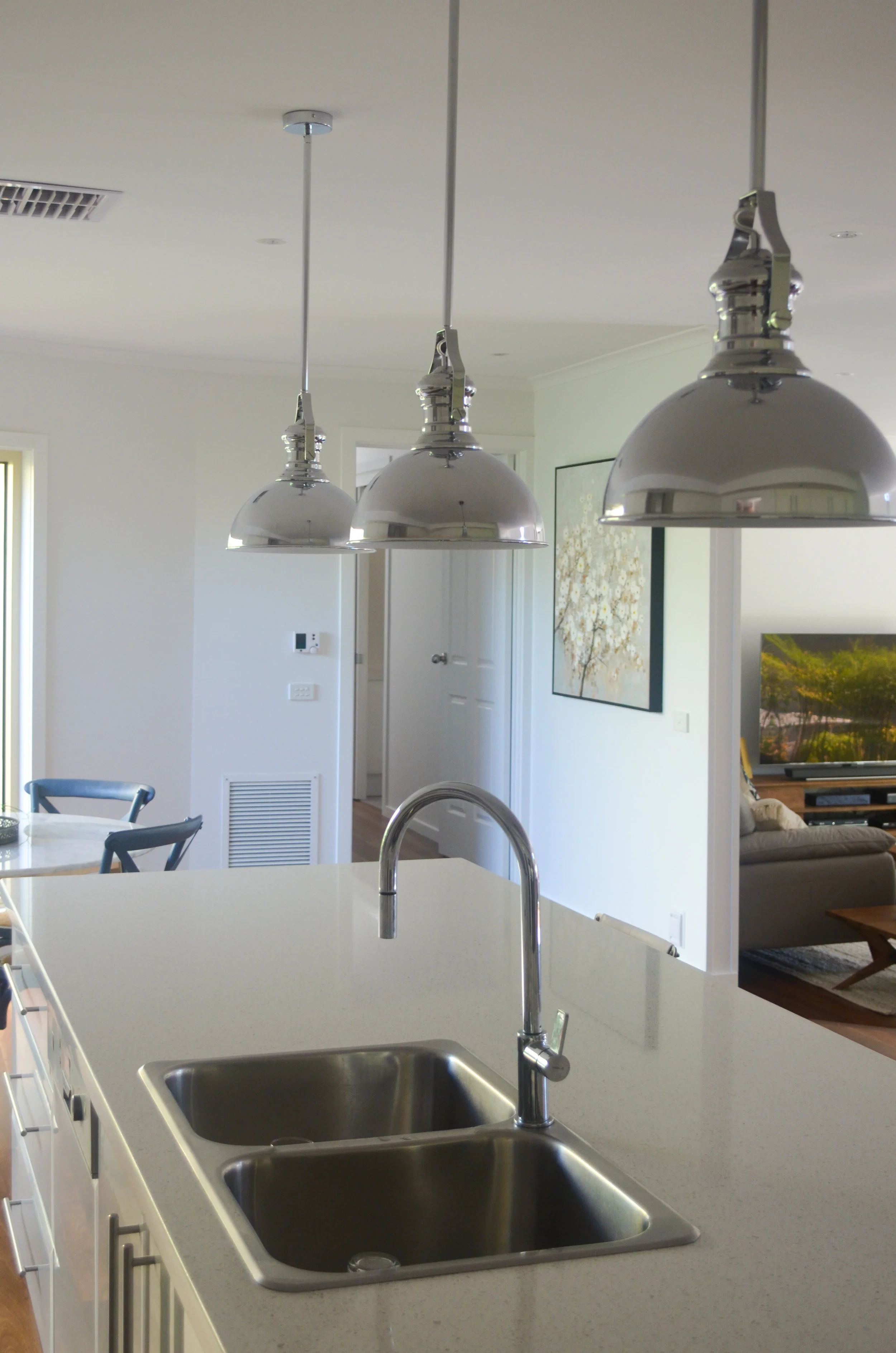 Kitchen 1.jpg