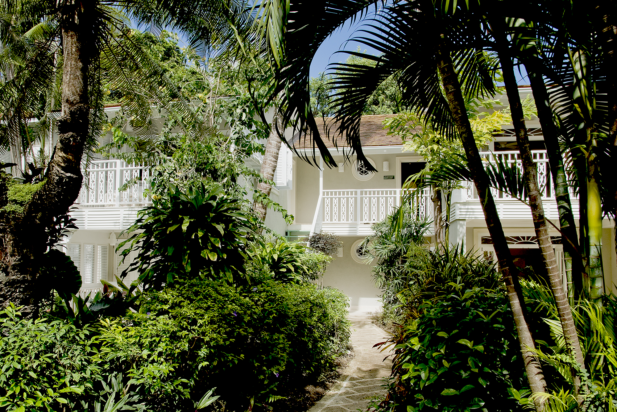 COBBLERS-COVE-OCEAN-VIEW-EXTERIOR.jpg