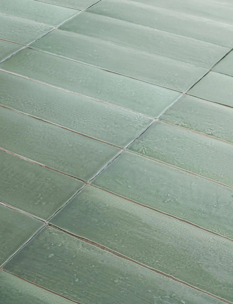 Celina Artisan Green VT2529 Detail.jpg