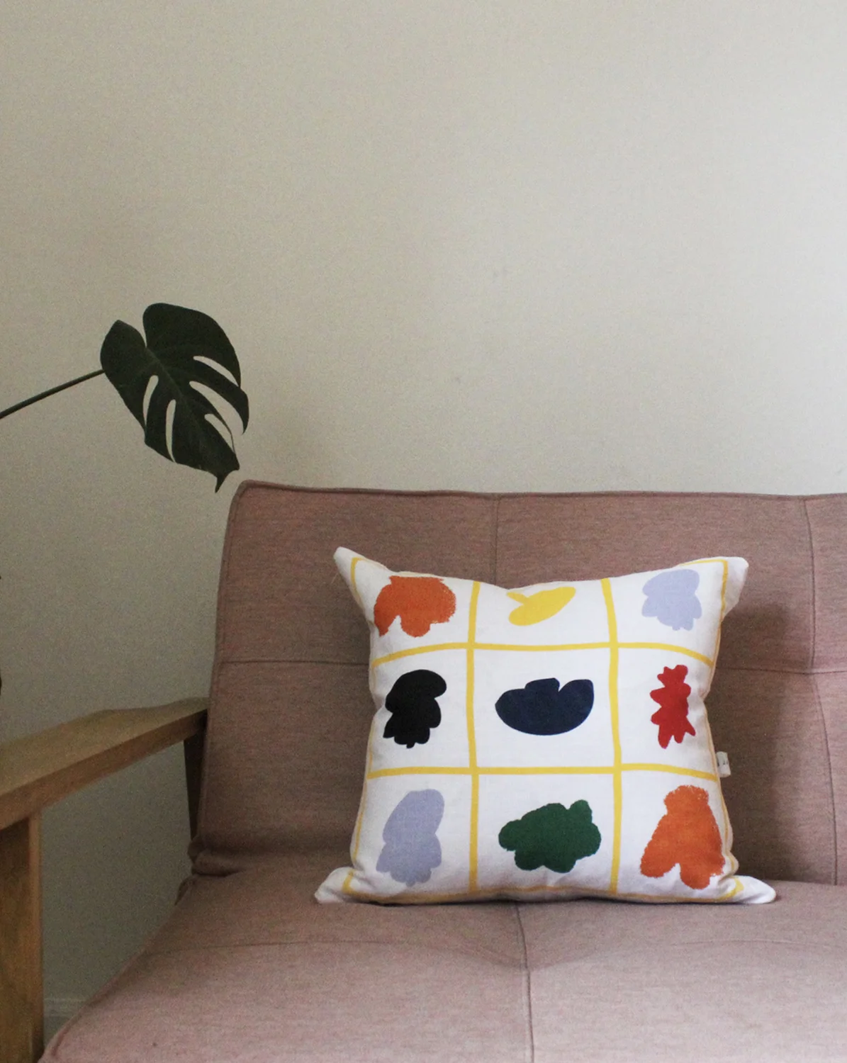 TEXKJP-LivCushion2.jpg