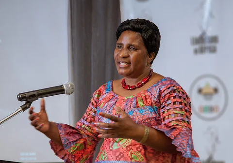 Elizabeth-Phiri-22.jpg