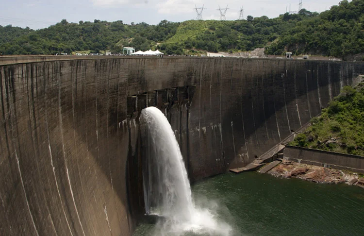 Drought Forces Zambia and Zimbabwe to Cut Hydropower Output