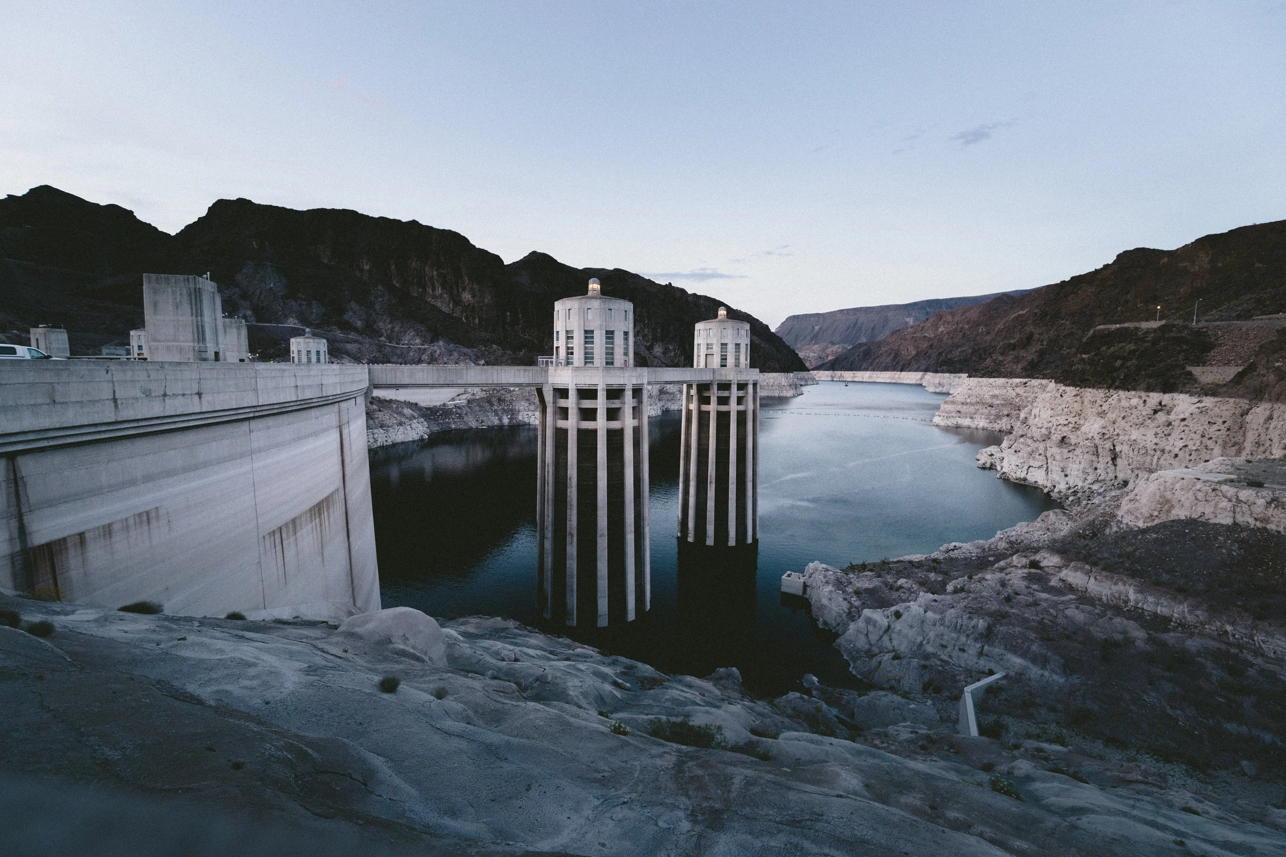 Low Kariba water levels dim Zim, Zambia power generation