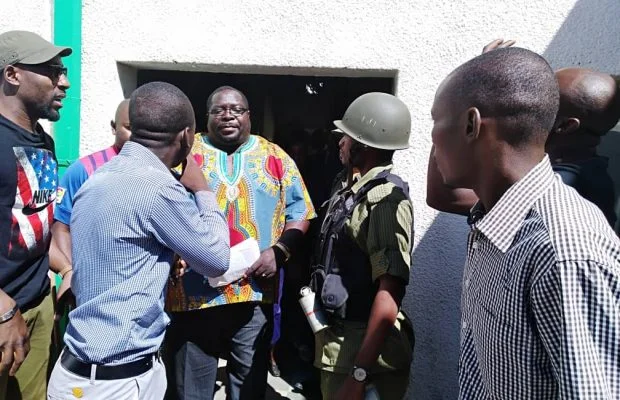 Kambwili-at-Power-FM-in-Kabwe-620x400.jpg