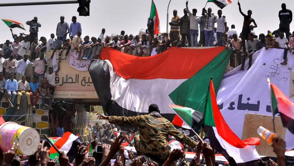 Deadly unrest as masses oppose the military in Sudan protests