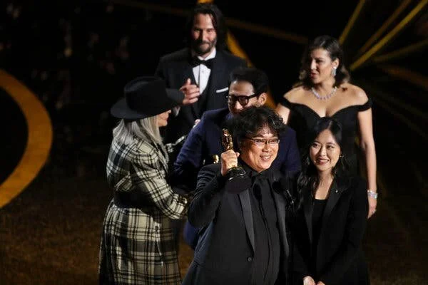 South Korea's Parasite Makes History By Winning Best Picture