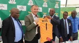 Calls For Clarity On Micho's Contract