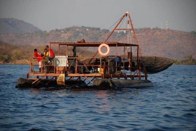  Zimbabwe and Zambia Tackle Lake Kariba Overfishing