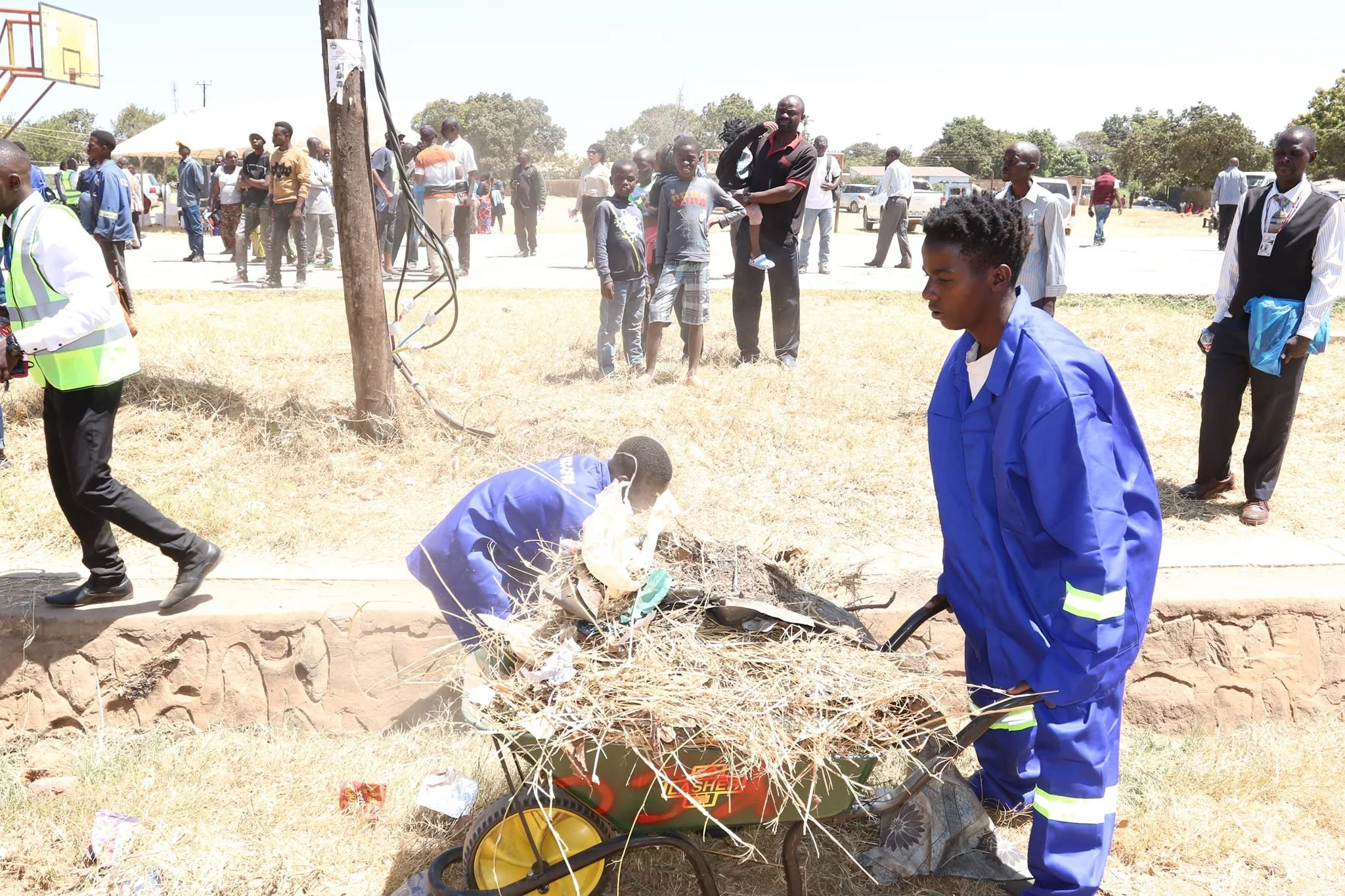 Government Extends Cash for Work Program to One Year 