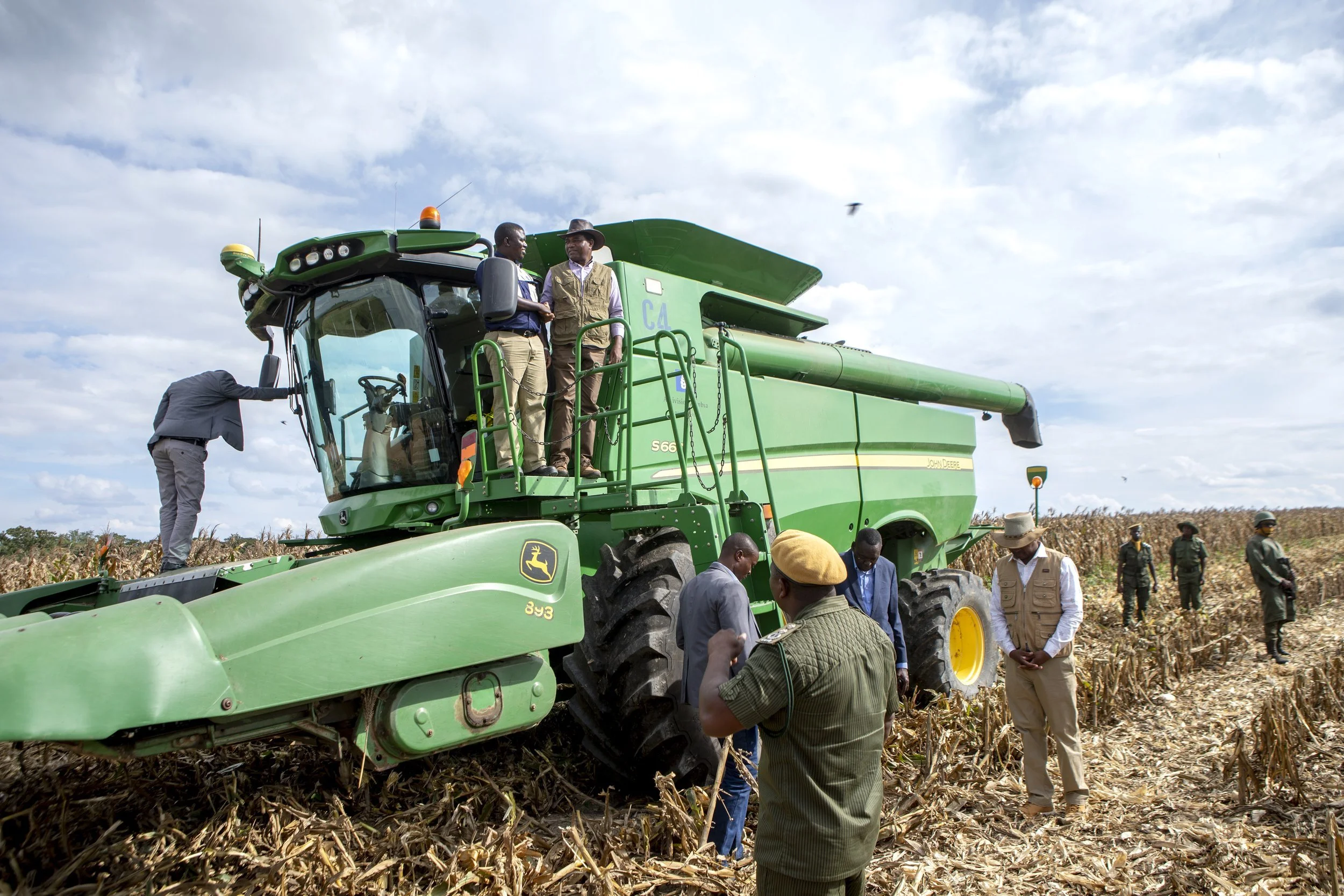 The government will make sure that farmers are given a good price for their maize