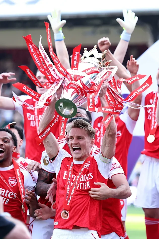 Arsenal end 22-year wait to be crowned Premier League champions