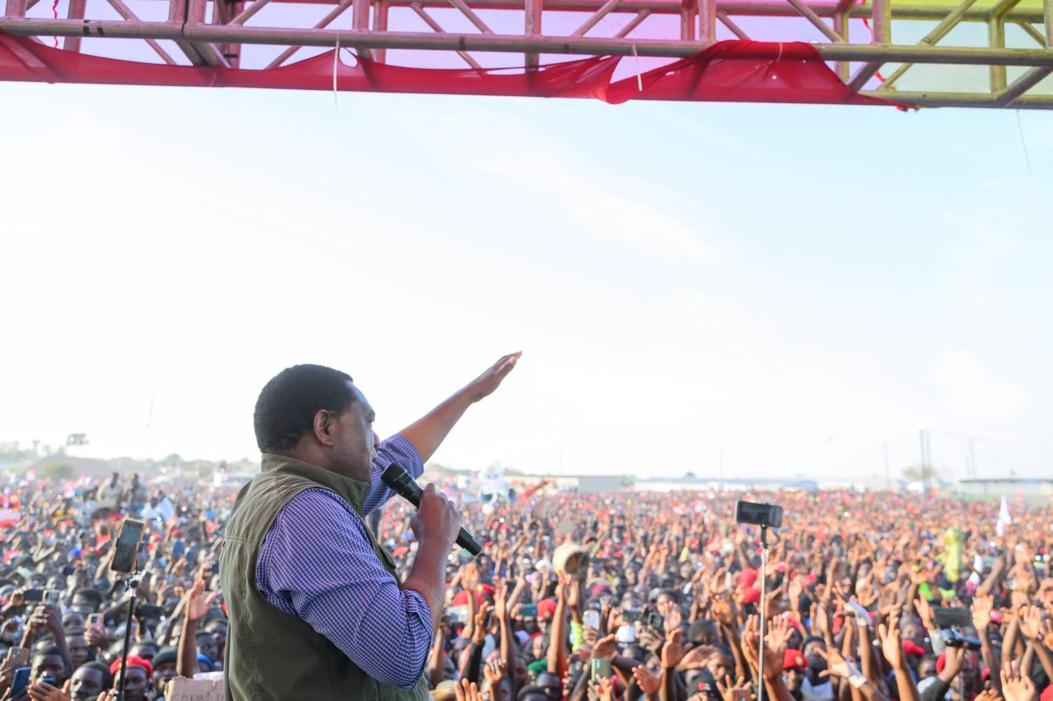 Forward, Not Back: HH Rallies Southern Province