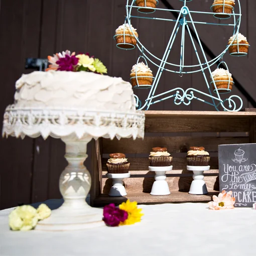 Ivory Cake Stand2.jpg