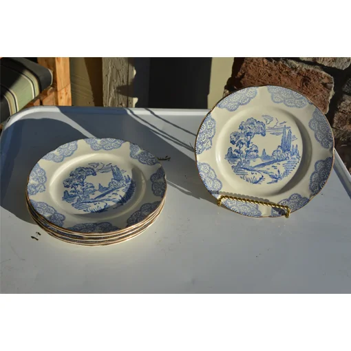 white plates.jpg