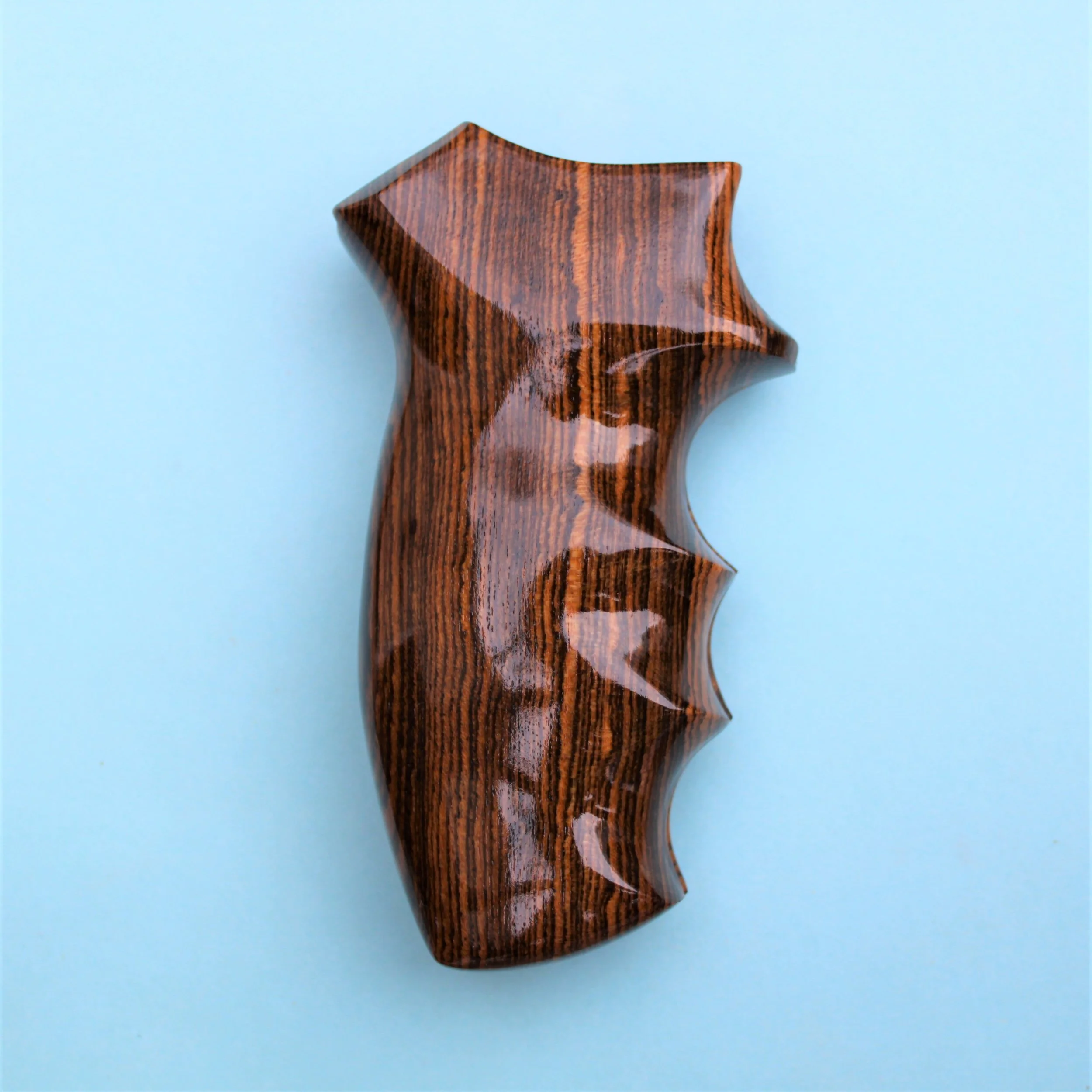 Ruger GP100 / Super Redhawk Wood Boot Grip — Badger Custom Grips