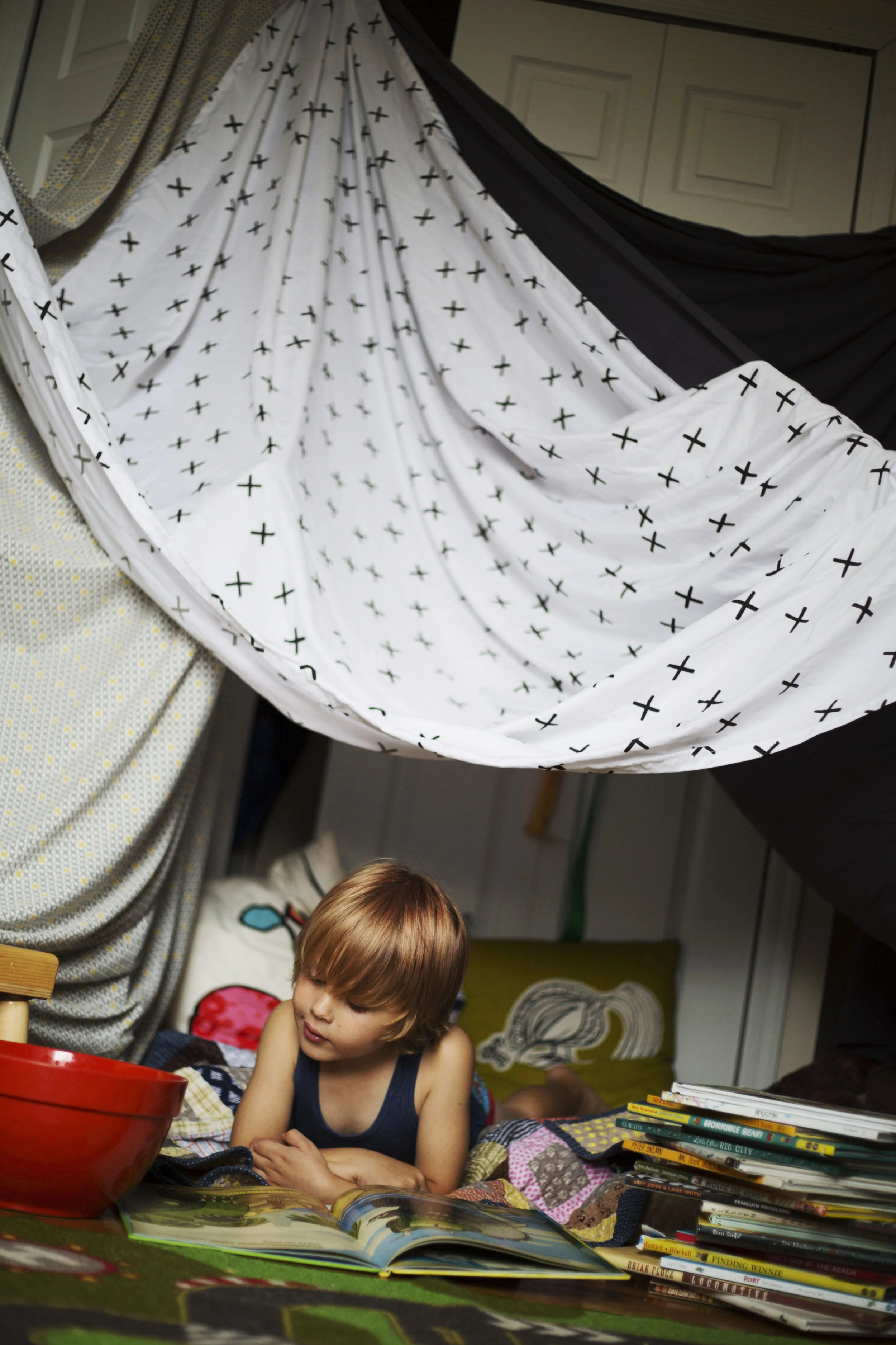 akphoto_booksandforts_78.jpg