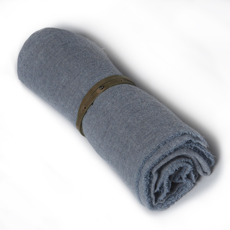 Oyuna ESRA throw rolled.jpg
