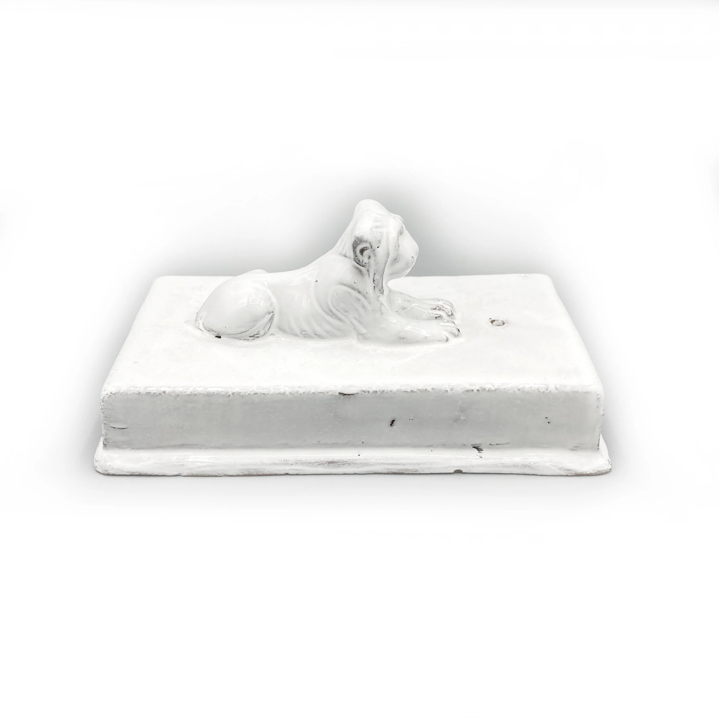 Astier de Villatte インセンスホルダー ENCLIO3 Lion on Slab Astier de Villatte Lion on Slab Incense Holder — CHEZ DEDE