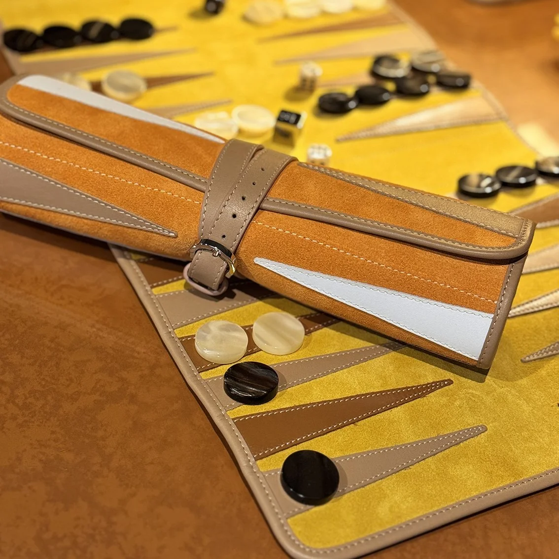 Backgammon_inside.jpg
