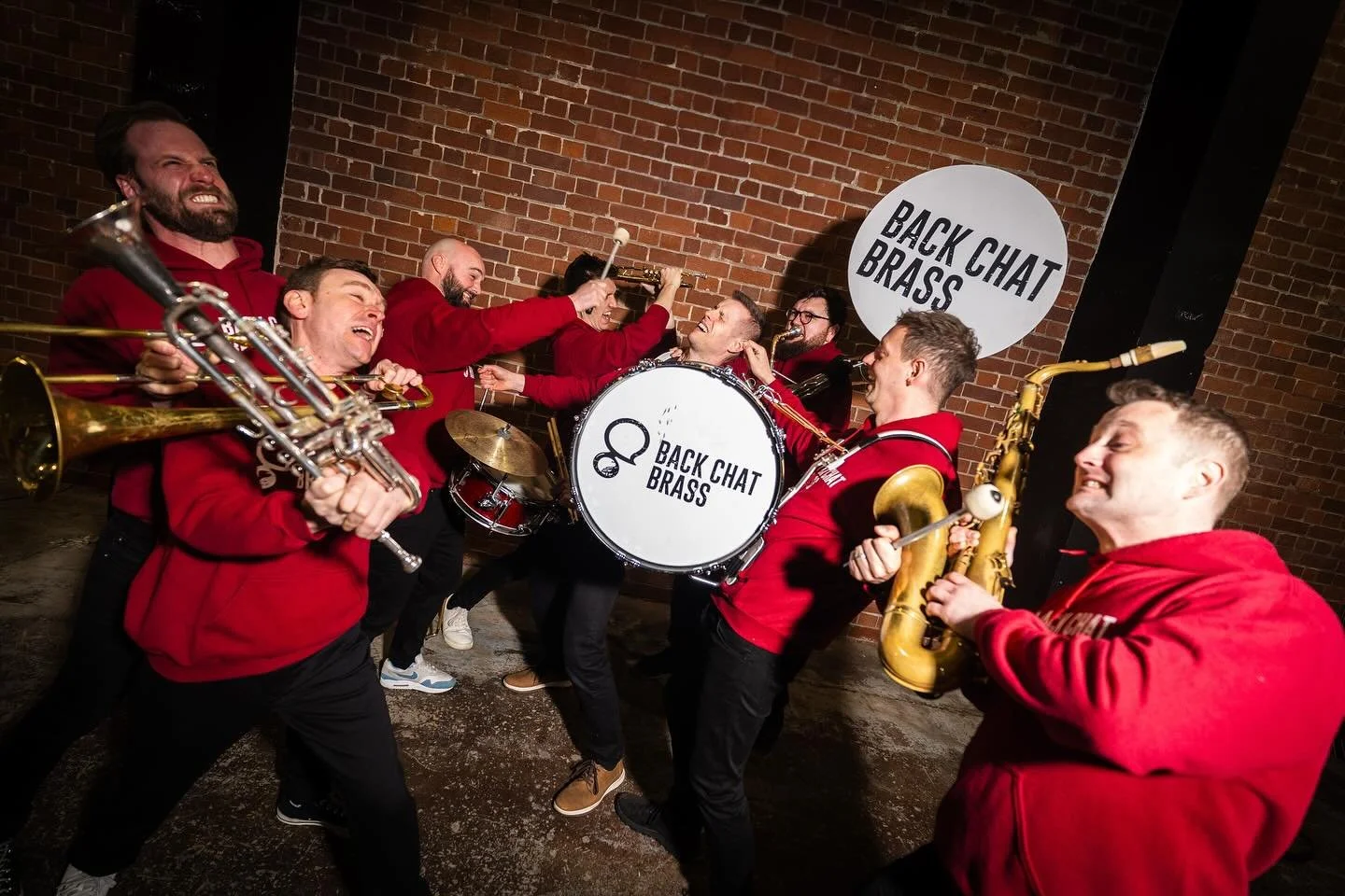 Some fun new @backchatbrass promo shots from the awesome Joe Collinson

Sweet lights from @eye_d_visual and @alijwells 

#backchatbrass #sax #saxophone #brassband #daddarioreeds #daddario #trumpet #trombone #sousaphone