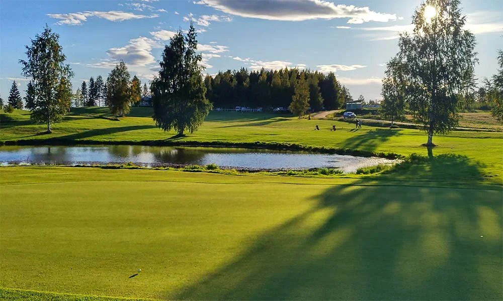 KAUDEN KOVINTA KYYTIÄ YLÄ-SAVON GOLFIN WAGC 2023 PARIKISASSA  -  61 LYÖNTIÄ NETTO 