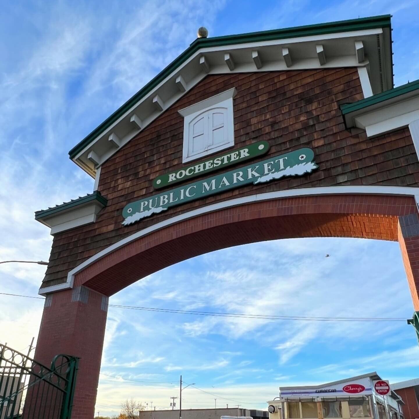 Who's ready for the Eclipse Fest at the @cityofrochesterpublicmarket? 🕶️ We've teamed up with the Rochester Public Market + @laughinggullchocolates for an all-day celebration and viewing party on Railroad St &ndash;&gt; Monday, April 8.⁠
⁠
Plus, the