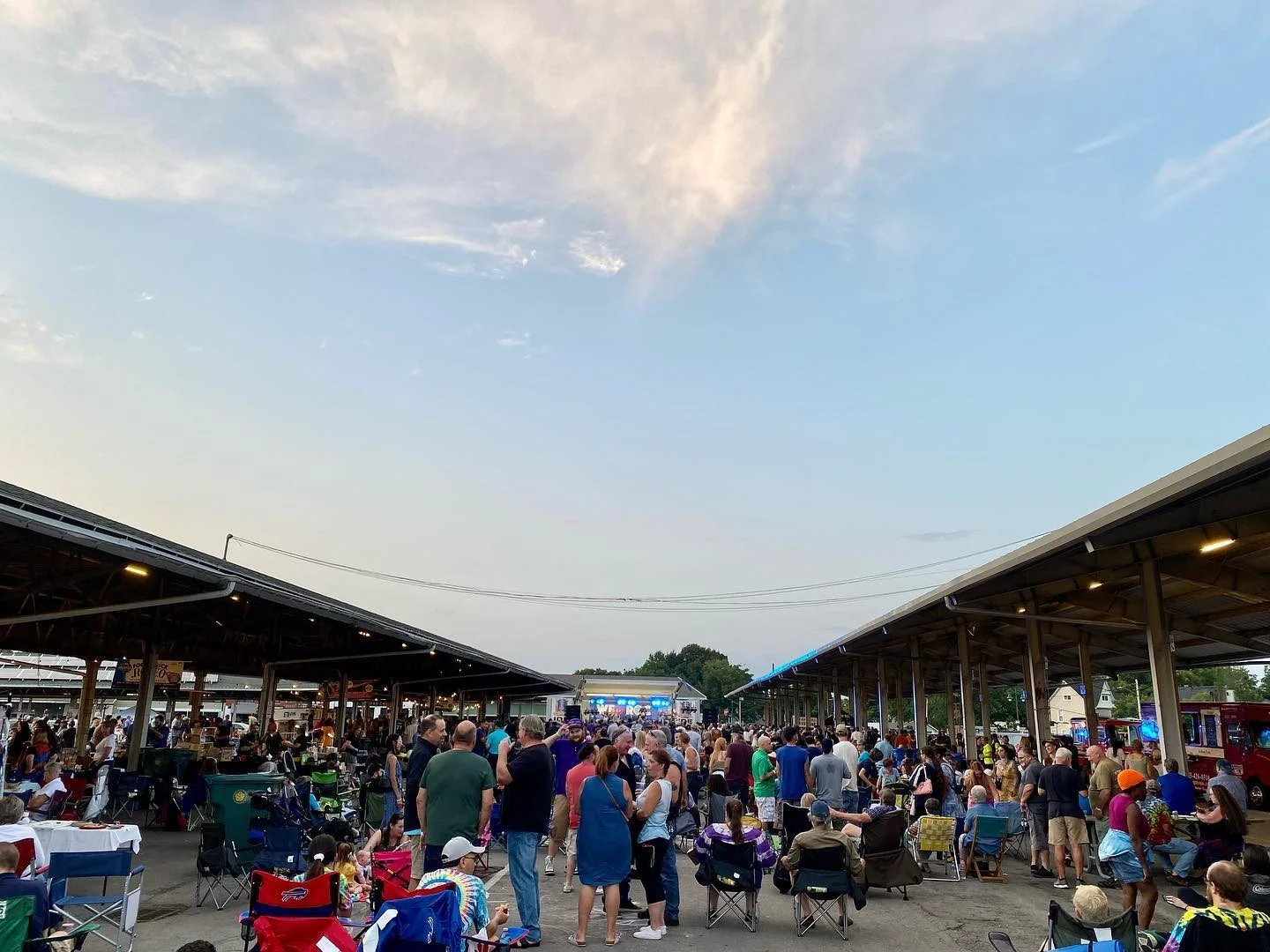 Bands on the Bricks wraps up this Friday [#sad]. Come out for lots of Public Market love!⁠
⁠
Start things off at the Railroad St. Beer Hall&mdash;just steps from the stage&mdash;for cold beer, good food, and a front-row seat to the neighborhood we lo