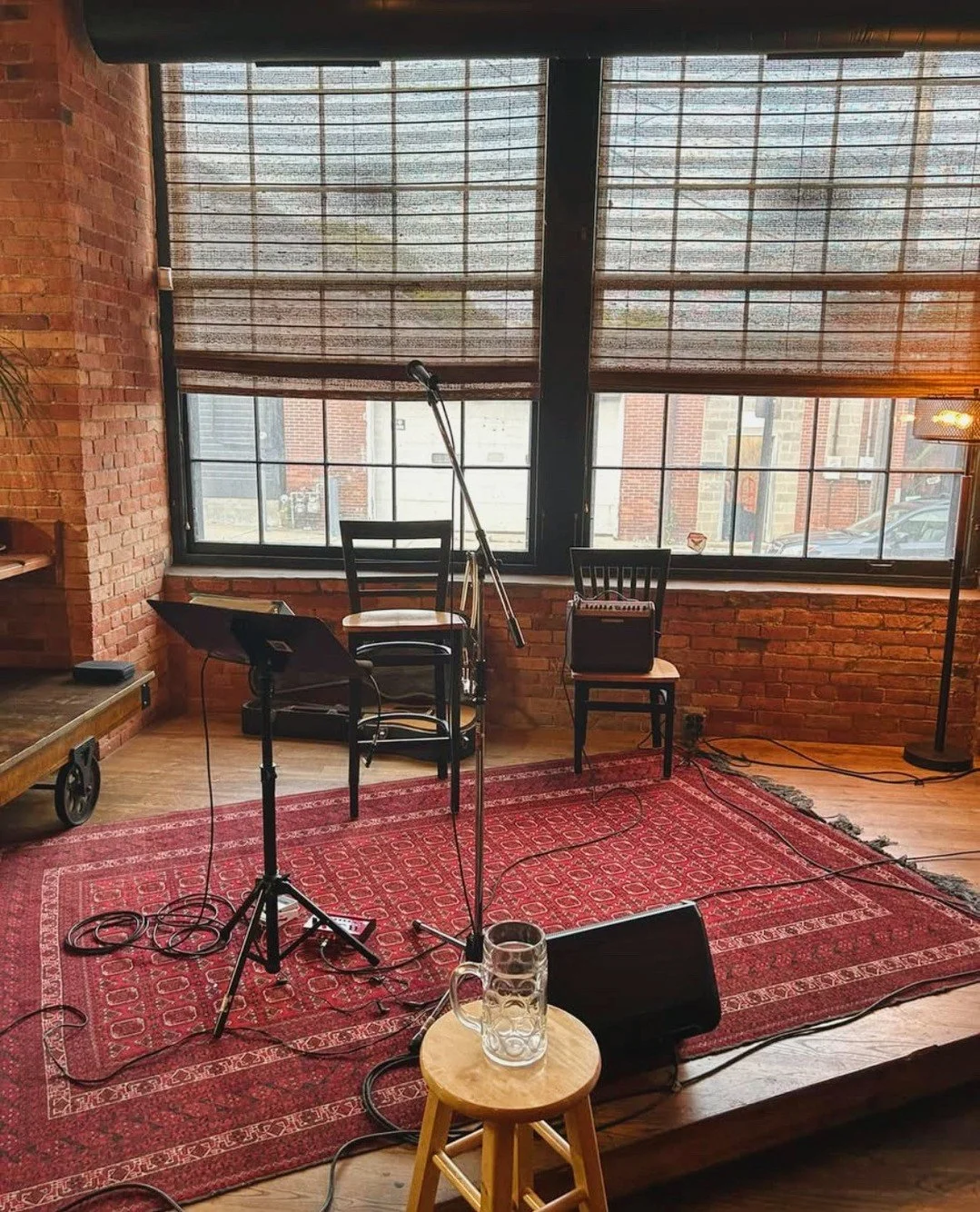 Tonight's Beer Hall Sessions feature live tunes by local musician and songwriter @alextheraia! 🎸 Order food from our seasonal menu, try a new small-batch brew on tap, and enjoy some beer-lovin&rsquo; company.⁠
⁠
📍 Railroad St. Beer Hall⁠
⏰ 6pm&ndas