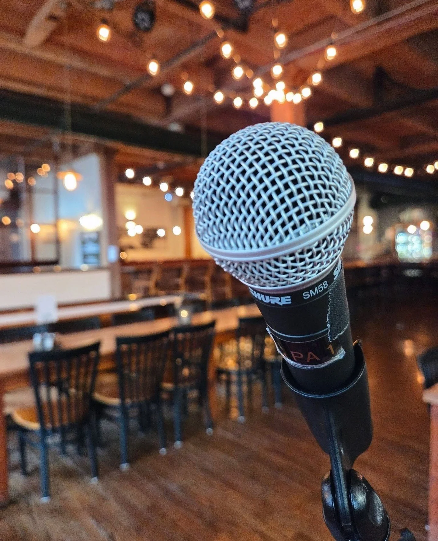 Consider this your downtown pre-weekend ritual: Beer Hall Sessions with local musician Matt Goettel, 6pm&ndash;9pm. 🎶 Catch tunes and handcrafted brews at the Railroad St. Beer Hall.⁠
⁠
#beerhallsessions #rochesterny