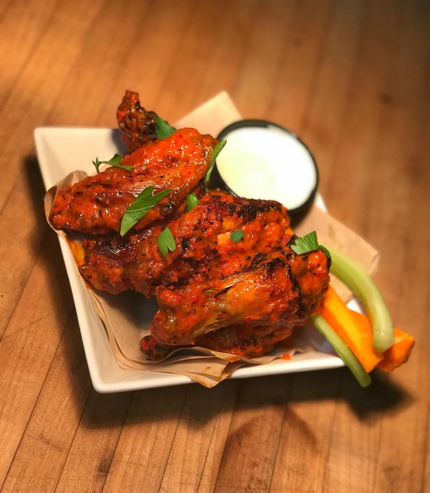 You&rsquo;ve made it halfway through the week. You&rsquo;ve earned sauce on your sleeves. 🍗⁠
⁠
Get 10 boneless or bone-in chicken wings + a pint of your choice* for just $18⁠ starting at 4pm at the Buffalo Rd. Brewpub.⁠
⁠
#wingwednesday #rohrbachfoo