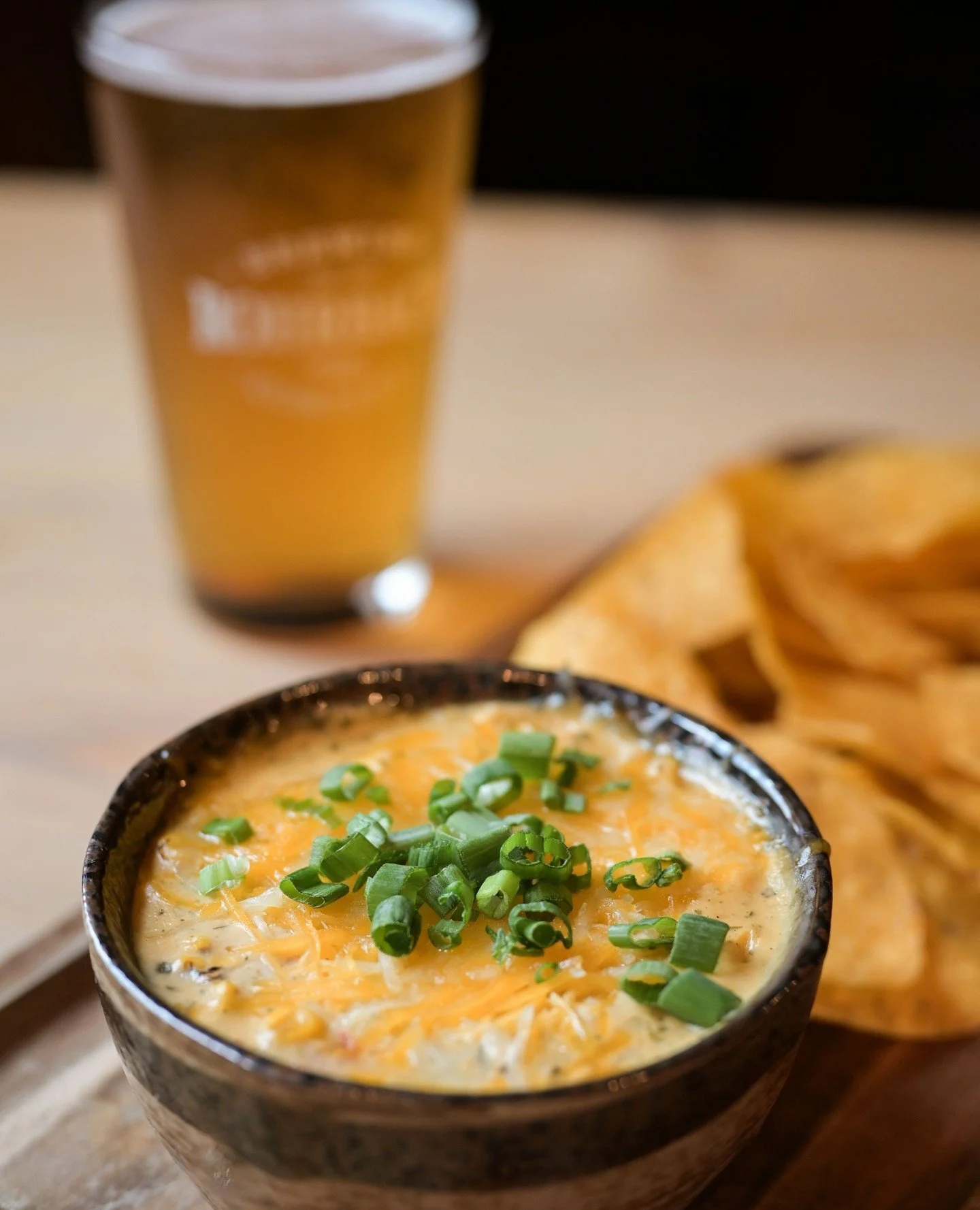 Good soup. 🤌 Comment BEER below and we'll send you the recipe. 🙂&zwj;↕️⁠
⁠
Cheddar Highland Soup &rarr; Made with New England&rsquo;s finest sharp cheddar cheese, Rohrbach Highland Lager, chopped smoked bacon, and onion. Available only at the Buffa