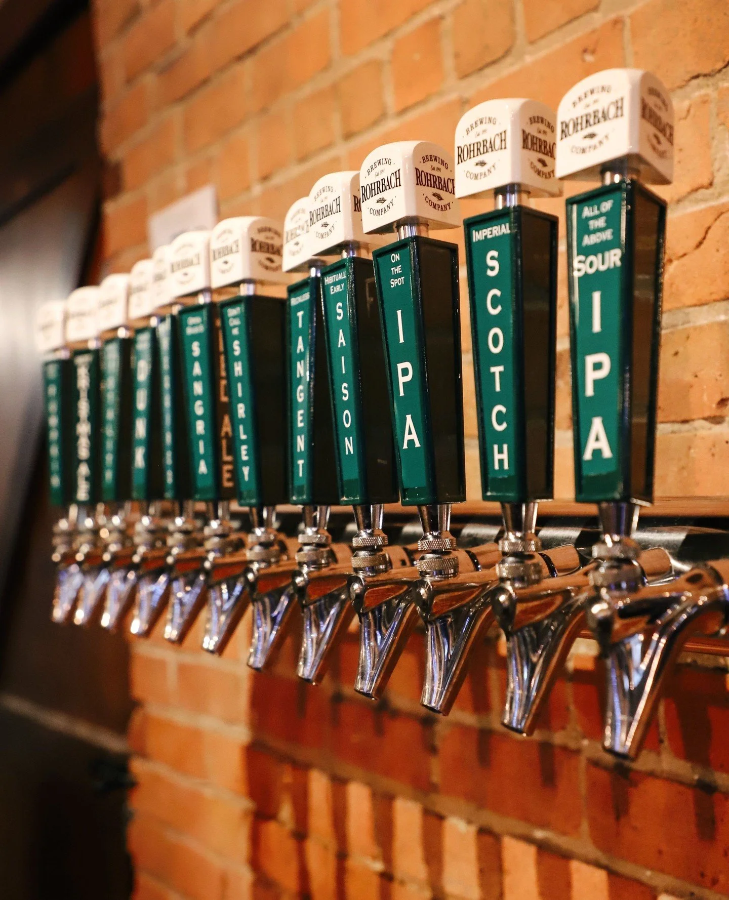Pop quiz 🧐 Who invented the beer tap? If you know the answer, we'd better see you at Pints + Pies Trivia tonight [6:30pm] at the Beer Hall! Tonight's theme is the greatest inventions.⁠
⁠
It's free to play, the top 3 teams get a prize, and everyone g