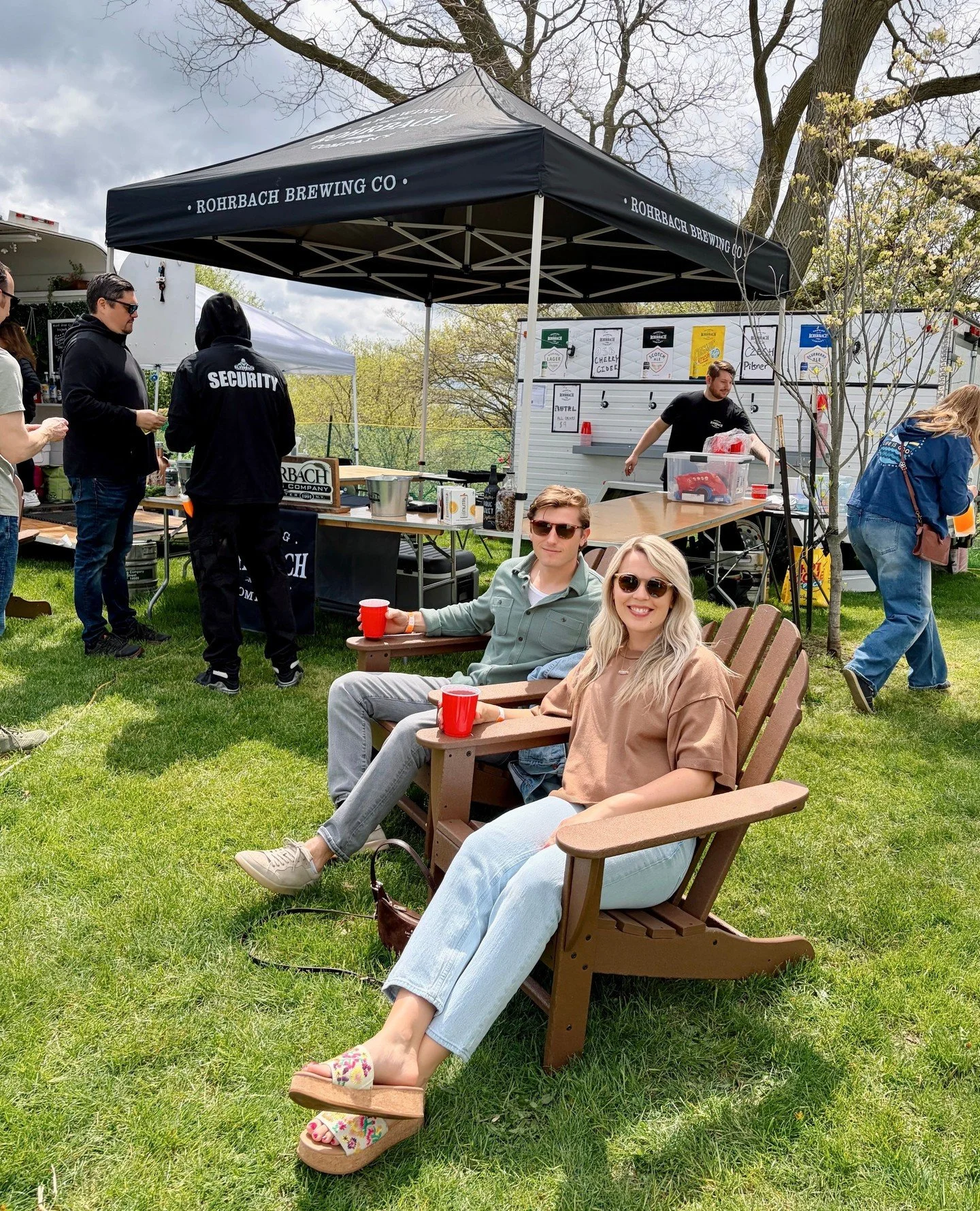 We're here with beer! 🪻 Catch us pouring all afternoon in the Lilac Festival's Art in the Park area. A cold Rohrbach in one hand and lilacs in the air feels like a pretty solid way to spend the day. 🍻⁠
⁠
#rocny #lilacfestival #drinklocal