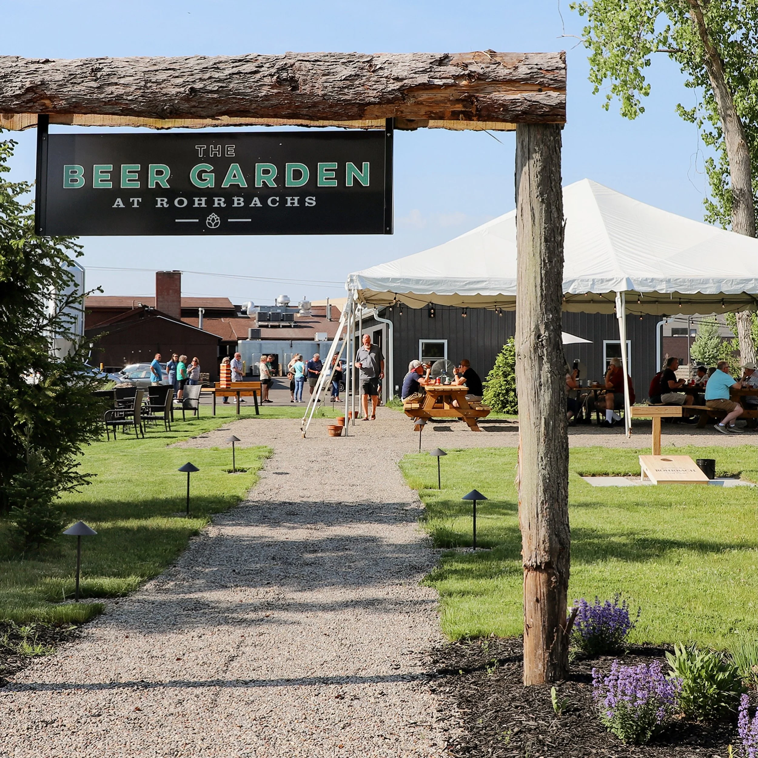 Fr&uuml;hlingsfest is in full swing tonight! 🍻💐

-> Head to the beer garden at Buffalo Rd. for live music, German food, games, and celebrations 

-> Head to the Railroad St. beer hall for more live music, German specials, and festivities 

#F