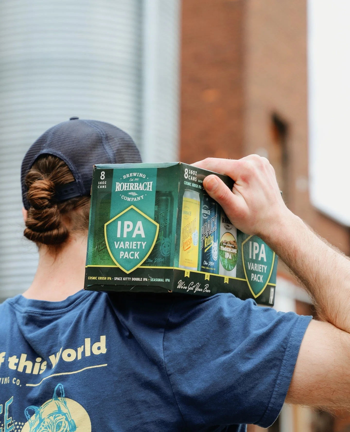 If IPAs run your world, this is for you 🍺 Bring home an IPA Variety Pack! In-stores near you.⁠
⁠
Each box includes:⁠
[3] Cosmic Krush IPA⁠
[3] Space Kitty Double IPA⁠
[2] Seasonal IPA: Timberline IPA⁠
⁠
#IPAvarietypack #drinklocal