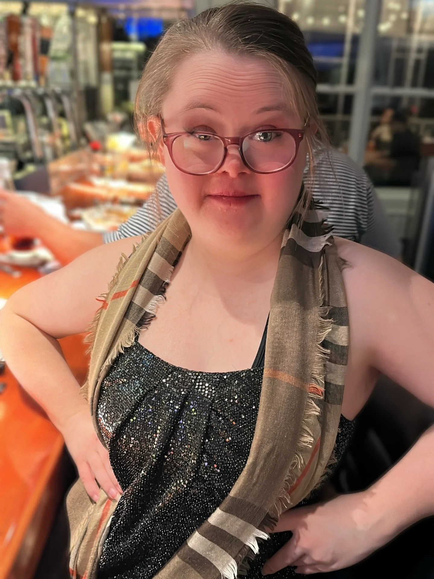 Bright like a diamond ✨ 

Grace loves her joggers and yoga pants but she loves dressing up too especially on our Friday night Girls Night Out. We had the best time at one of our favorites, @boathouse_cha last night. It&rsquo;s a must go to spot in Ch