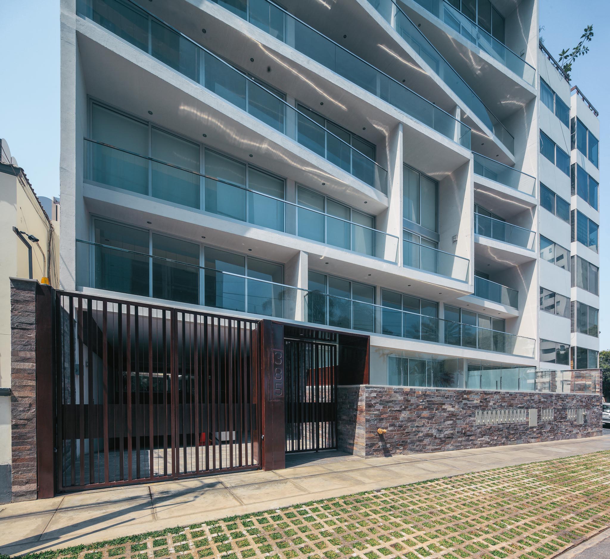 04_Las-Dalias-Apartments_Gonzalez-Moix-Arquitectura_Miraflores-Lima-Peru.jpg