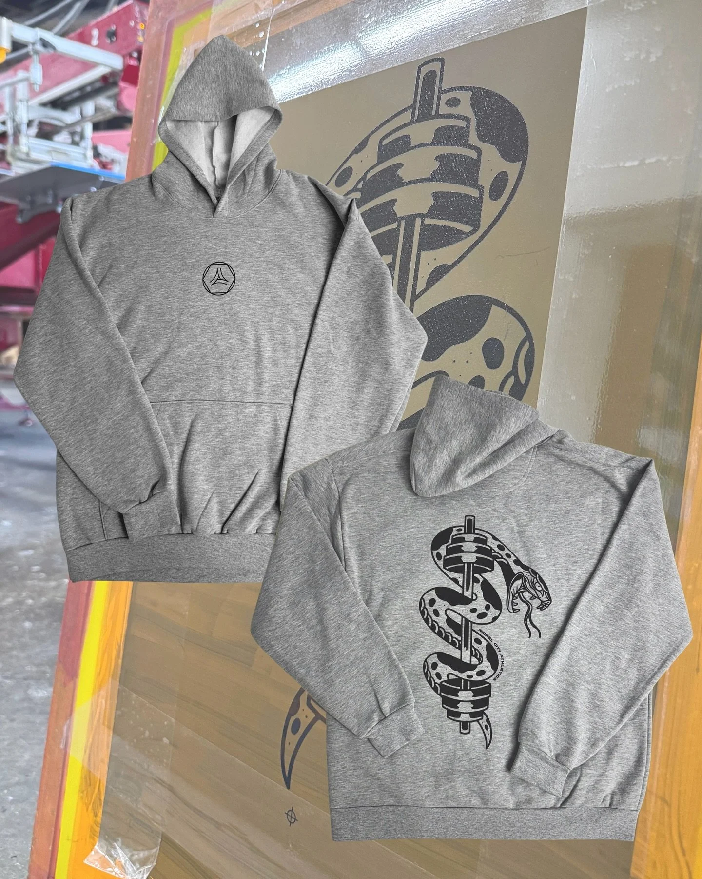 Soft fleece, tuff design! @nickelcityathletics 💪🏻🐍

#screenprinter #buffalo #nickelcityathletics #screenprinted #qualityprints #flashart #printshop #printshoplife