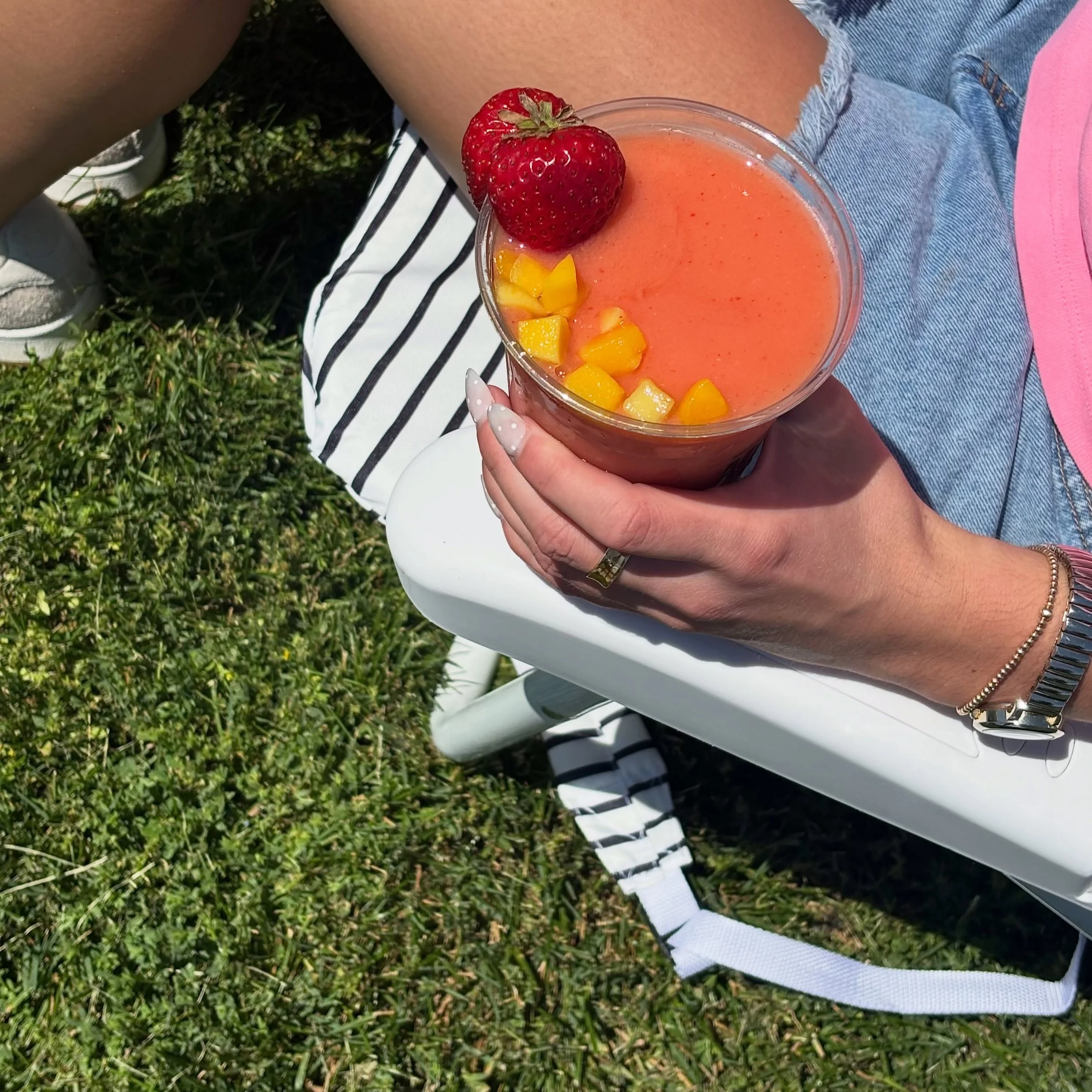 catch us romanticizing smoothies all summer long