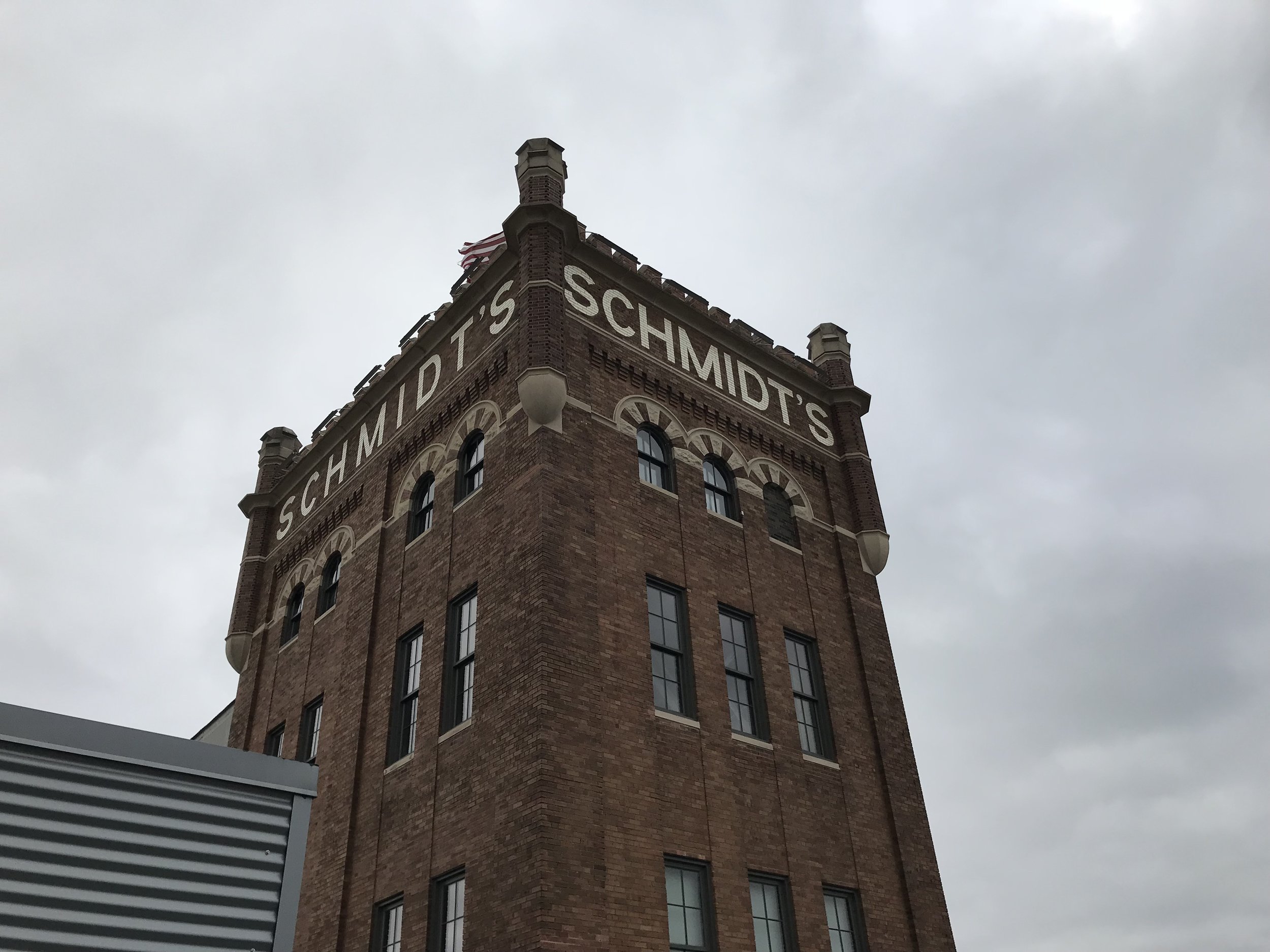 Bus Tour: Beyond the Pint: The Architecture and Landscape of Brewing in St Paul