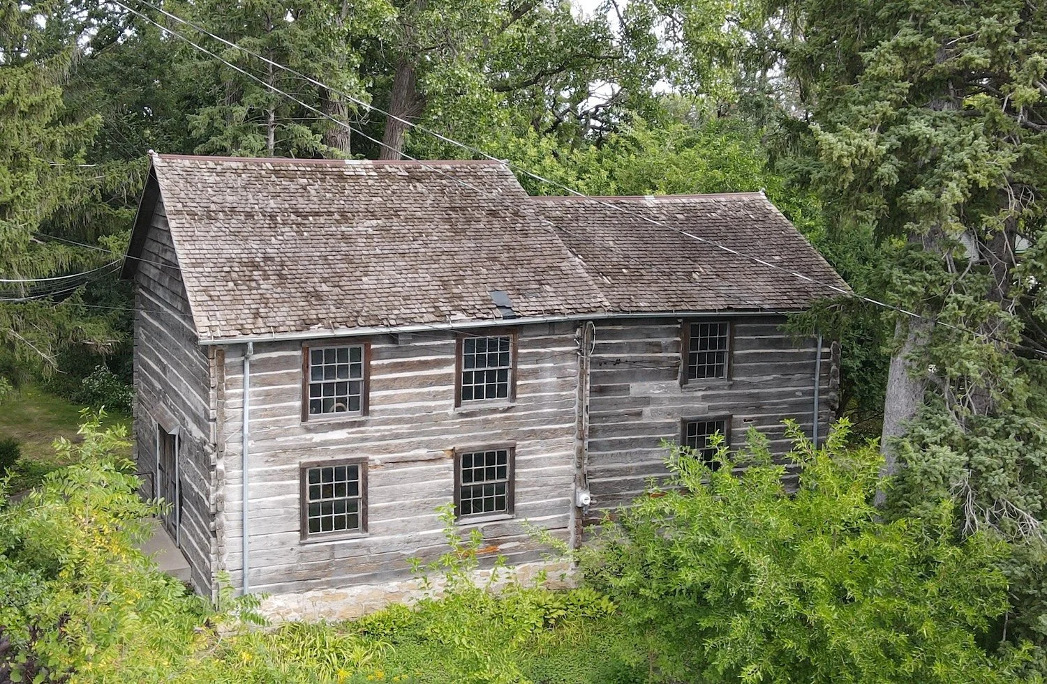 Many years and many miles: The story of the old Muskego Church